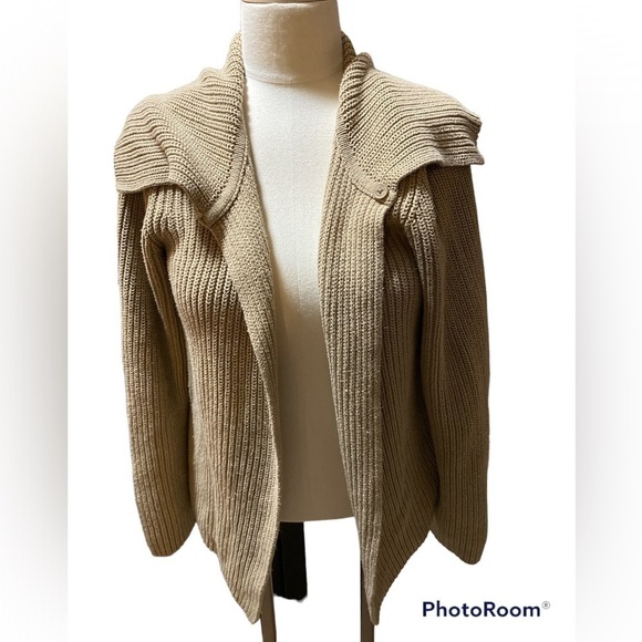 NEW York tan color Cardigan - Picture 1 of 4